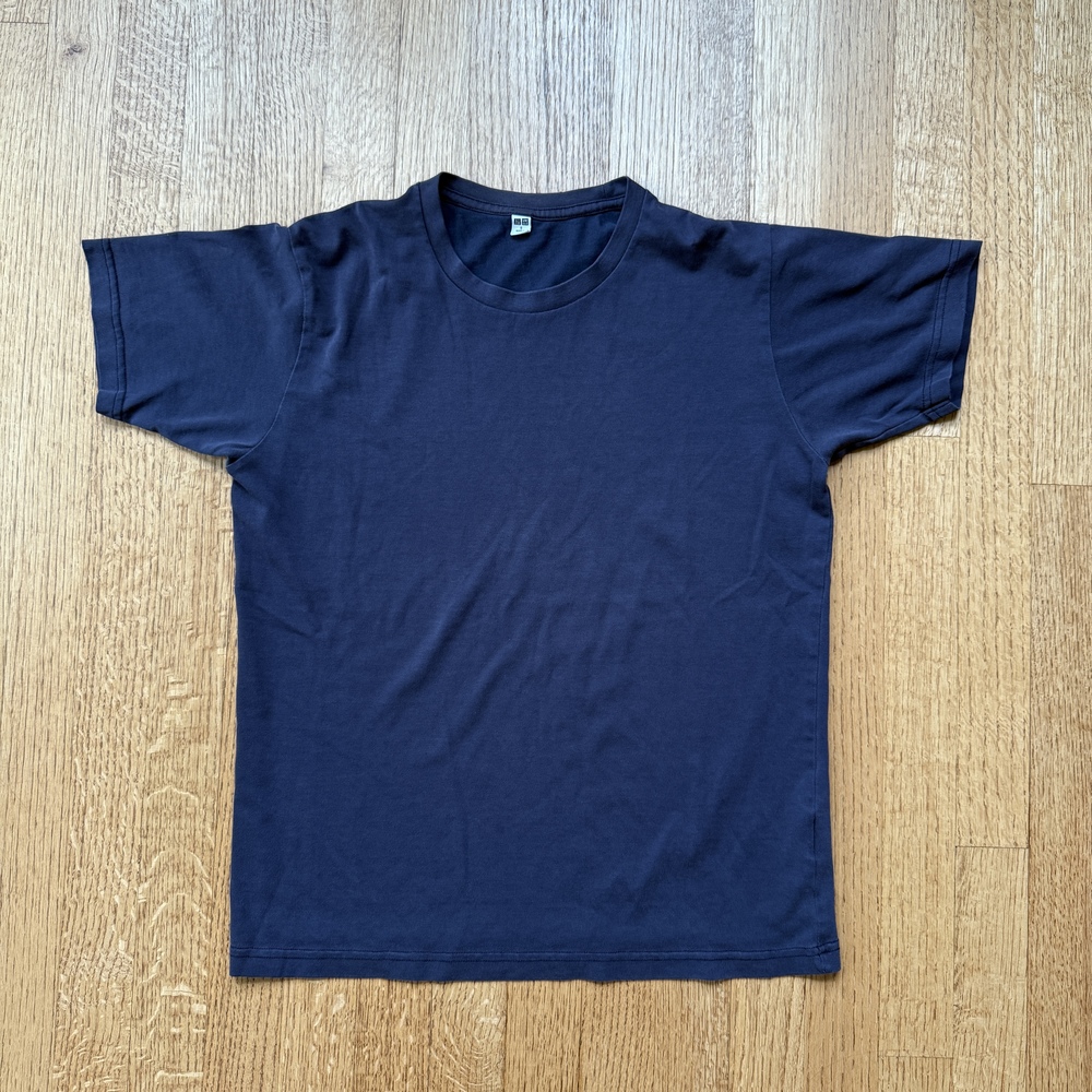 Uniqlo Men's Tshirt